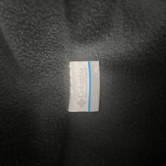 Columbia Women’s fleece Vest size XL color: Black - Picture 6 of 8